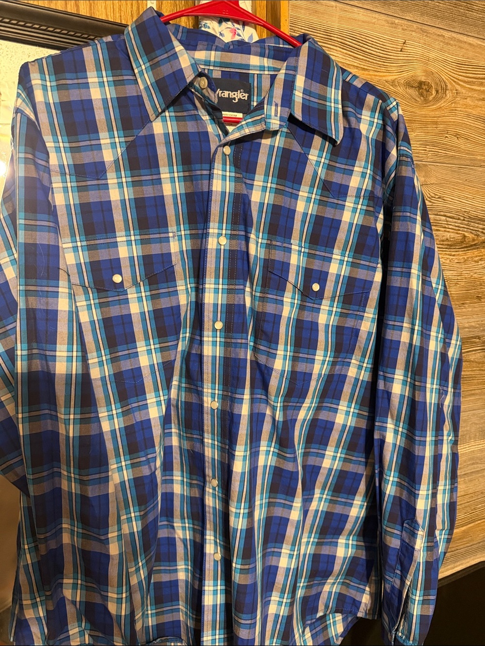 Wrangler Blue and White Plaid Men's Button-Down Shirt